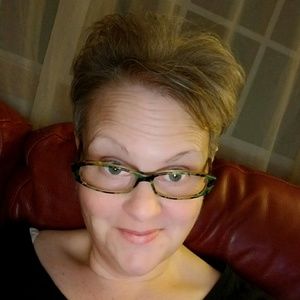 Meet your Posher, Joan